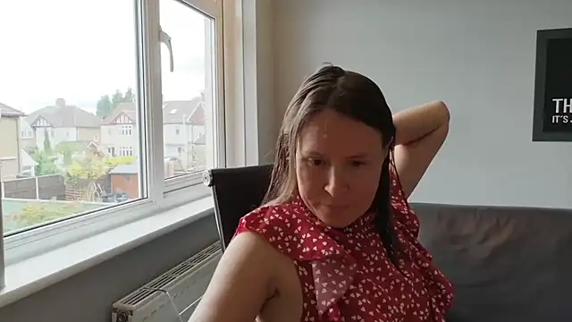 eatmypie69 online show from June 12, 2026, 11:19 am