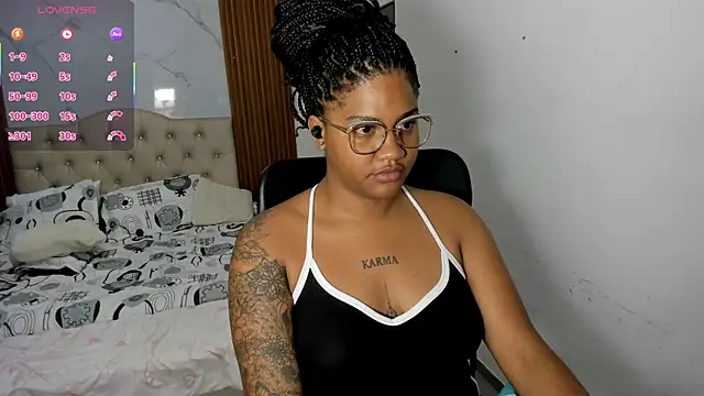 Snapshot of ZahraRose chatting on April 29, 2026, 11:14 am ZahraRose online show from April 29, 2026, 11:14 am