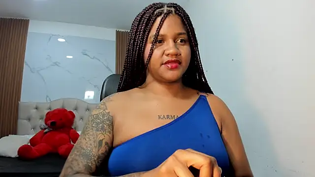 ZahraRose online show from February 17, 2026, 8:28 pm