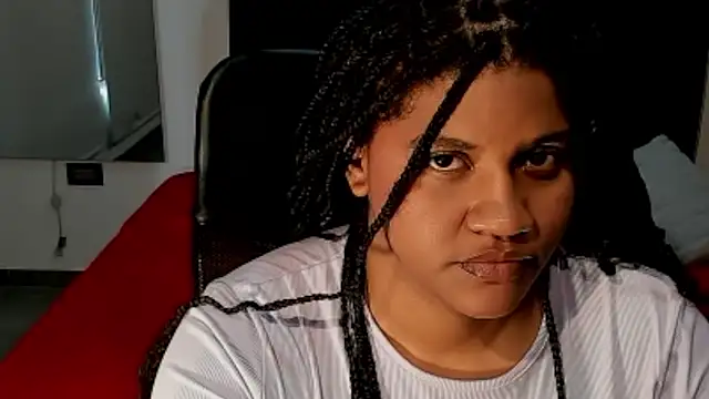 ZahraRose online show from October 15, 2025, 7:55 pm