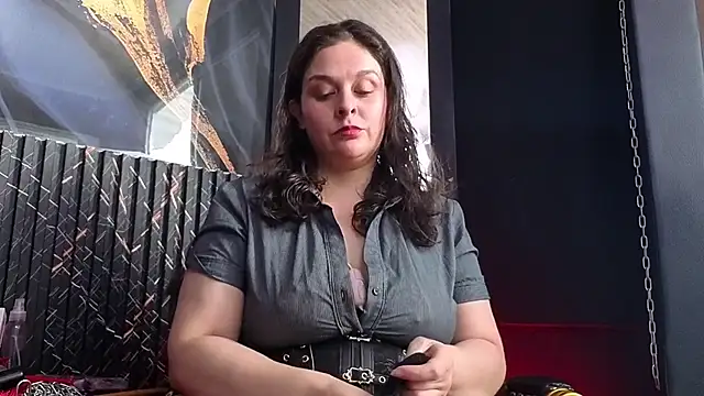 AmandaKovich online show from April 7, 2026, 7:26 pm