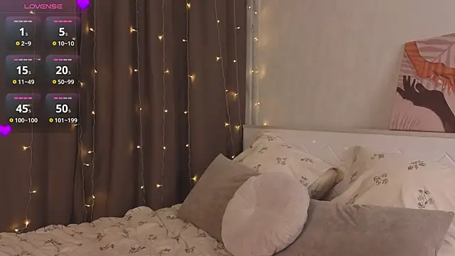 Snapshot of EdlaHewell chatting on February 21, 2026, 1:07 am EdlaHewell online show from February 21, 2026, 1:07 am