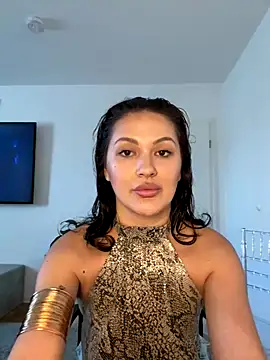 YoungHotMilf97 online show from November 3, 2025, 8:51 am