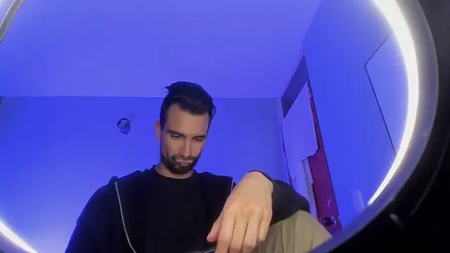 Snapshot of K_cique chatting on October 16, 2025, 6:21 am K cique online show from October 16, 2025, 6:21 am