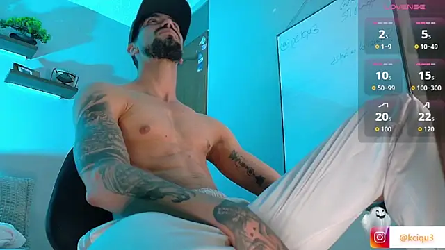 Snapshot of K_cique chatting on November 4, 2025, 12:14 am K cique online show from November 4, 2025, 12:14 am