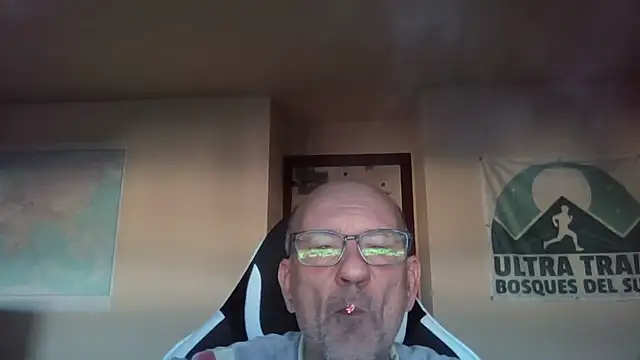 llopaco online show from April 15, 2026, 6:01 pm