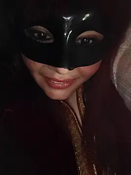 Loly2025 online show from April 10, 2026, 12:50 am