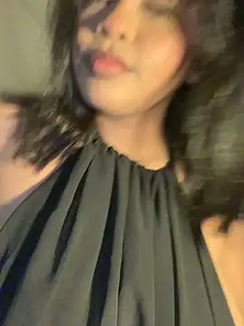 Dahiana Giil online show from April 25, 2026, 5:43 am