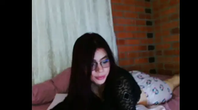 Snapshot of Danna_Myst chatting on March 14, 2025, 3:15 am Danna Myst online show from March 14, 2025, 3:15 am