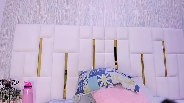 hillary uckerman  online show from January 12, 2026, 11:39 am