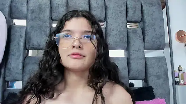 Snapshot of ARTEMISAKIM chatting on September 13, 2025, 2:22 am ARTEMISAKIM online show from September 13, 2025, 2:22 am