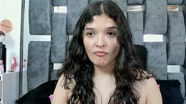 ARTEMISAKIM online show from October 10, 2025, 3:35 pm