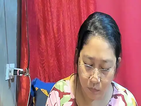hotchubby88 online show from April 30, 2026, 12:50 am