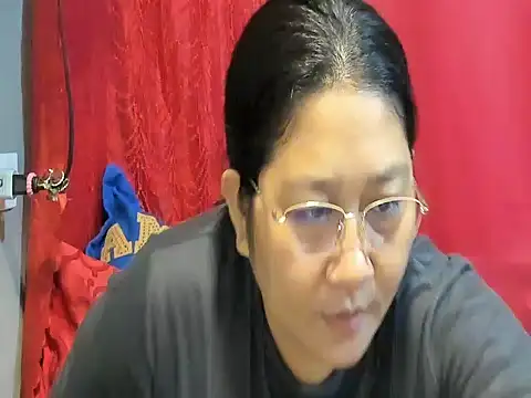 hotchubby88 online show from May 4, 2026, 12:03 am