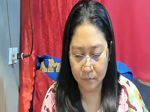 hotchubby88 online show from May 6, 2026, 3:10 am