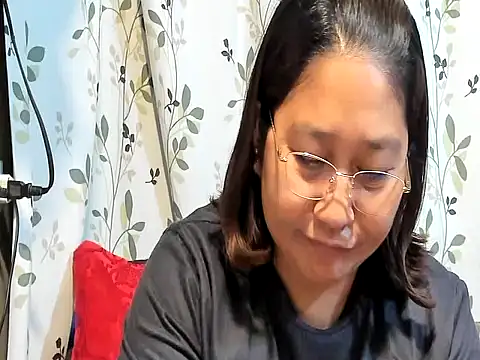 hotchubby88 online show from November 8, 2025, 12:47 am