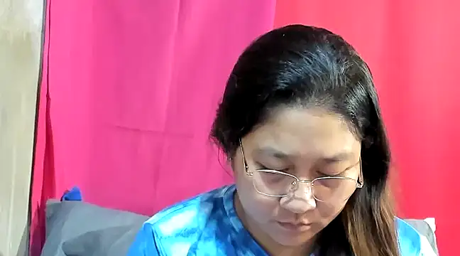 hotchubby88 online show from March 4, 2025, 12:01 pm