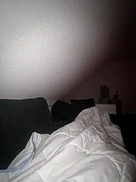 Snapshot of DerechteJunge chatting on February 15, 2026, 2:34 am DerechteJunge online show from February 15, 2026, 2:34 am