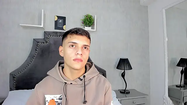 JacobRoberts1 online show from October 24, 2025, 5:06 am