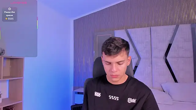 JacobRoberts1 online show from November 7, 2025, 9:08 pm