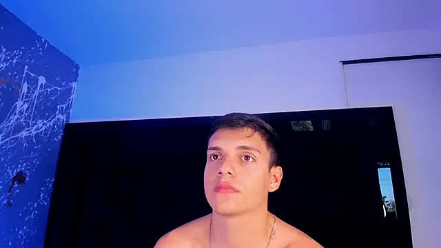 JacobRoberts1 online show from September 9, 2025, 1:42 pm