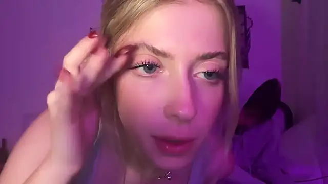 sinfulblonde1 online show from March 20, 2025, 7:58 am