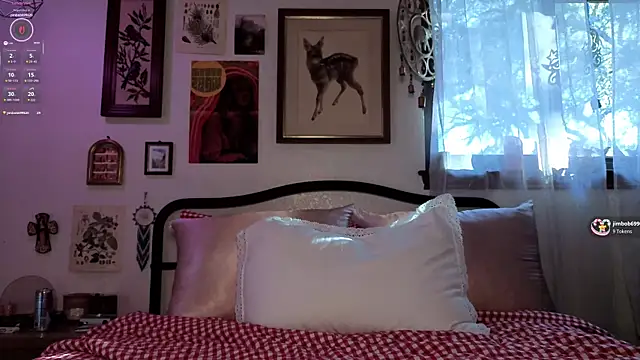 sinfulblonde1 online show from November 10, 2025, 9:53 pm