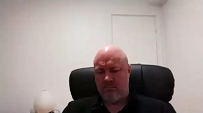 Snapshot of Lucifer29cm chatting on March 11, 2025, 6:30 am Lucifer29cm online show from March 11, 2025, 6:30 am