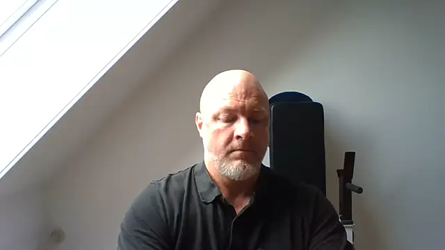 Snapshot of Lucifer29cm chatting on October 28, 2025, 9:19 am Lucifer29cm online show from October 28, 2025, 9:19 am