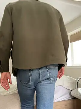 plaintreebull online show from February 26, 2026, 5:46 pm