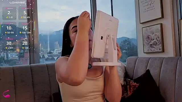 Ivanna West online show from November 18, 2025, 11:35 am