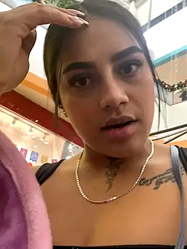 Snapshot of Emily_sharlot chatting on October 30, 2025, 9:01 pm Emily sharlot online show from October 30, 2025, 9:01 pm