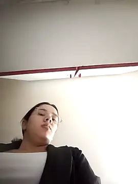 EmmaSulivan online show from December 22, 2025, 11:10 am