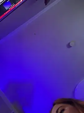 sexymelli18 online show from October 3, 2025, 5:14 pm