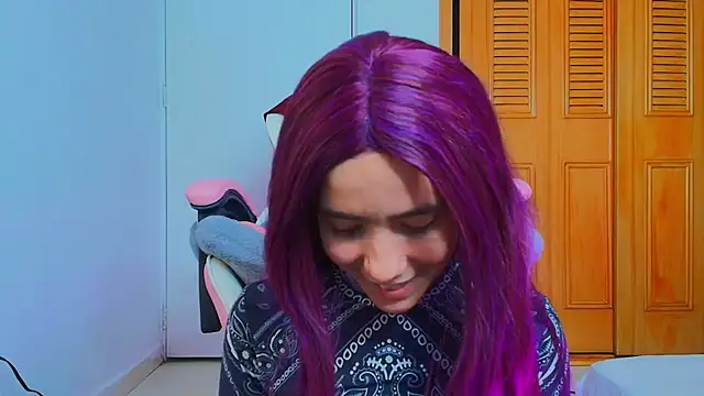 Peach Rose  online show from March 9, 2025, 1:04 am