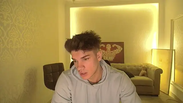 MaxKaiden online show from March 7, 2025, 5:18 am