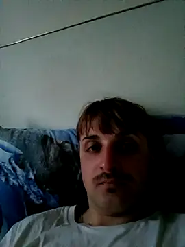 Snapshot of Eusuntnoulgigolo chatting on March 13, 2025, 6:12 pm Eusuntnoulgigolo online show from March 13, 2025, 6:12 pm