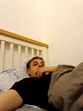 Snapshot of Eusuntnoulgigolo chatting on February 14, 2026, 10:10 pm Eusuntnoulgigolo online show from February 14, 2026, 10:10 pm