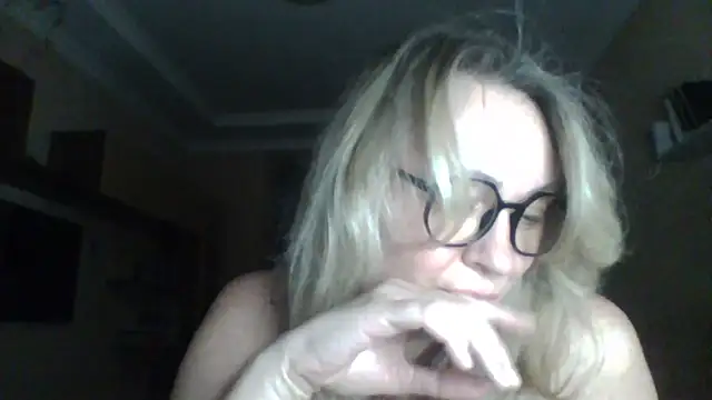 Mary888x online show from December 21, 2025, 7:59 pm
