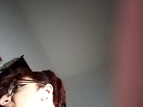 MirianaB online show from September 25, 2025, 11:44 pm