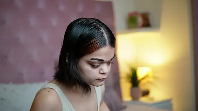 MaiaMini online show from March 7, 2026, 10:26 pm