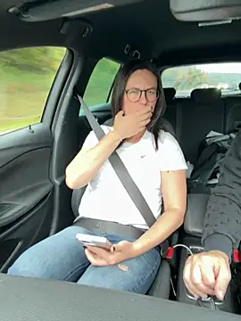 AvaFlowers6 online show from October 9, 2025, 7:31 am