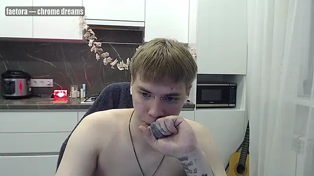 yourlildemon online show from June 14, 2026, 7:04 pm
