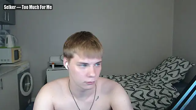 yourlildemon online show from June 30, 2026, 8:42 pm