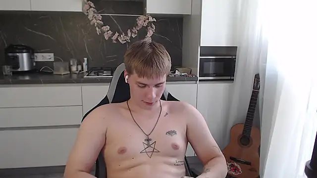 yourlildemon online show from June 18, 2026, 3:06 pm