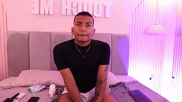 Rafa2004Cruz online show from February 27, 2026, 12:27 pm