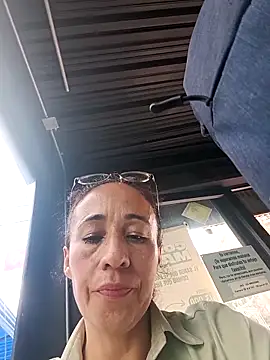 Coeur de luxure online show from November 18, 2025, 6:33 pm