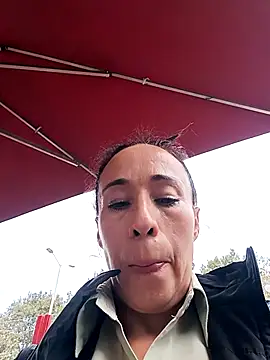 Coeur de luxure online show from April 7, 2026, 1:24 pm