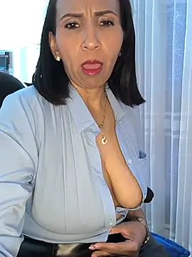 Mrsvictoriaaa online show from July 12, 2026, 7:15 pm