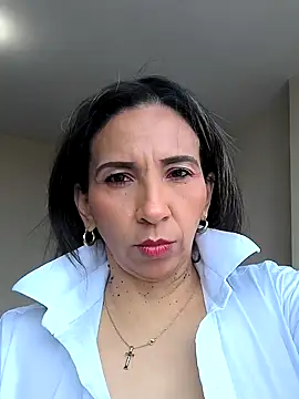 Snapshot of Mrsvictoriaaa chatting on March 20, 2025, 2:53 pm Mrsvictoriaaa online show from March 20, 2025, 2:53 pm